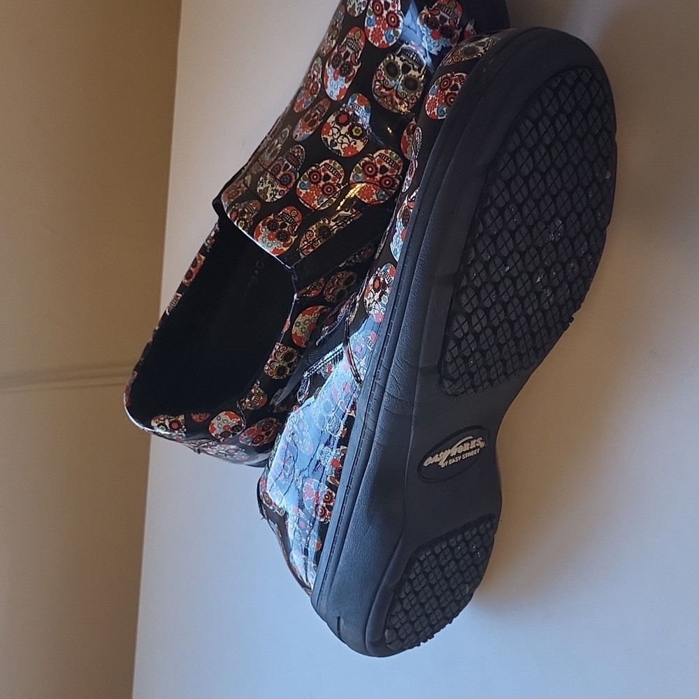 Easy Street size 9 slip resistant slip on shoes sugar skull - Picture 11 of 14